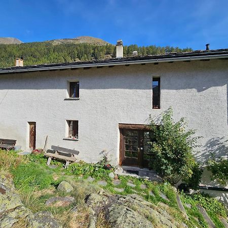 Bourg-Saint-Pierre : Le Cachet D'Antan Appartement Buitenkant foto