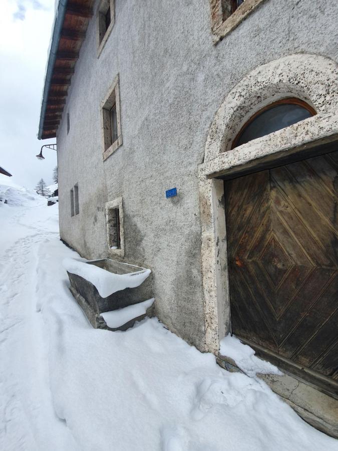 Bourg-Saint-Pierre : Le Cachet D'Antan Appartement Buitenkant foto